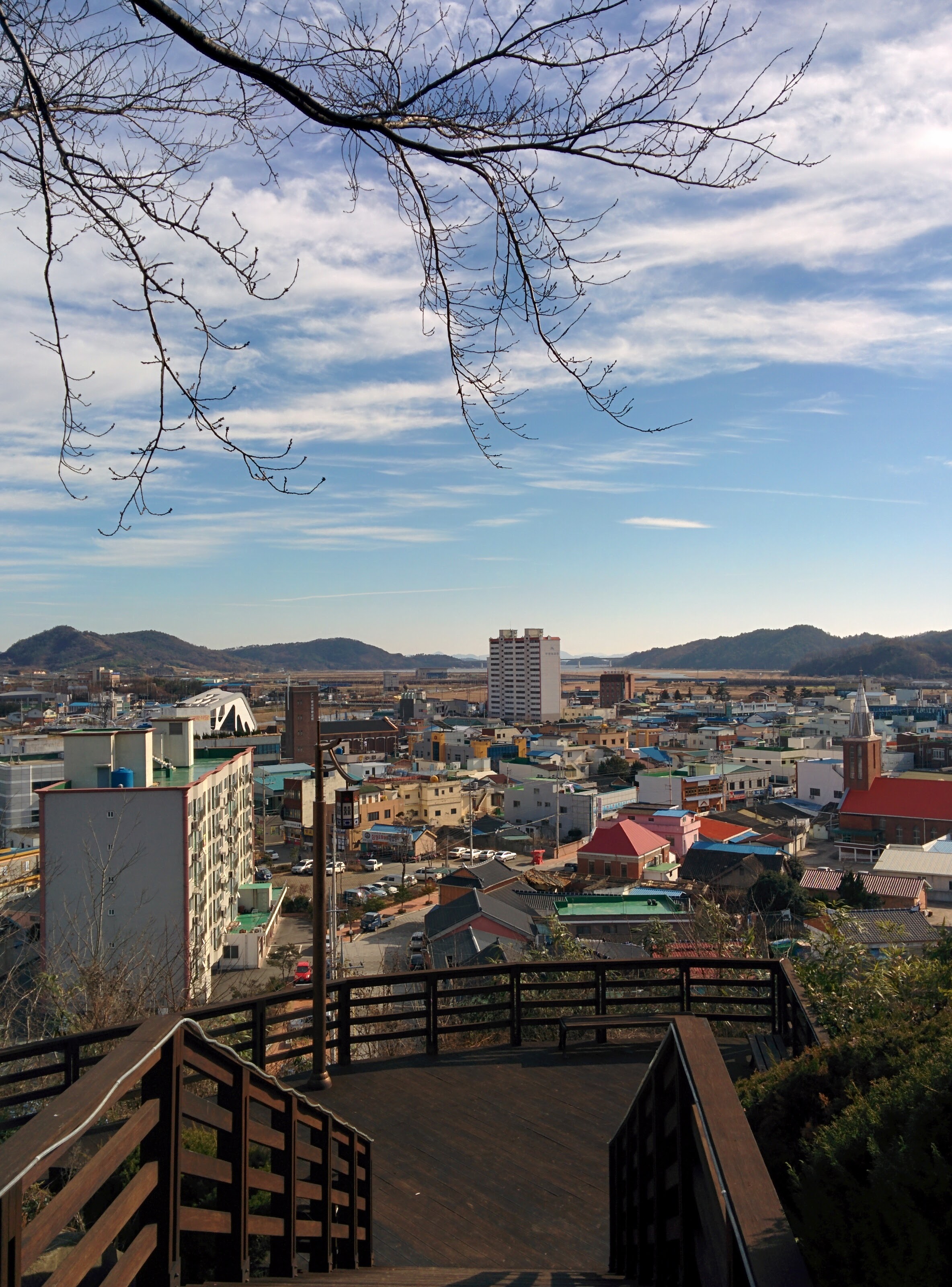 IMG_20151229_121627.jpg 부용산 산책로 입구에서 본 벌교읍 파노라마 사진