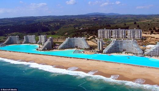 SSI_20120522155951_V.jpg ‘길이만 1km’ 거대 해변 만한 세계 최대 수영장 