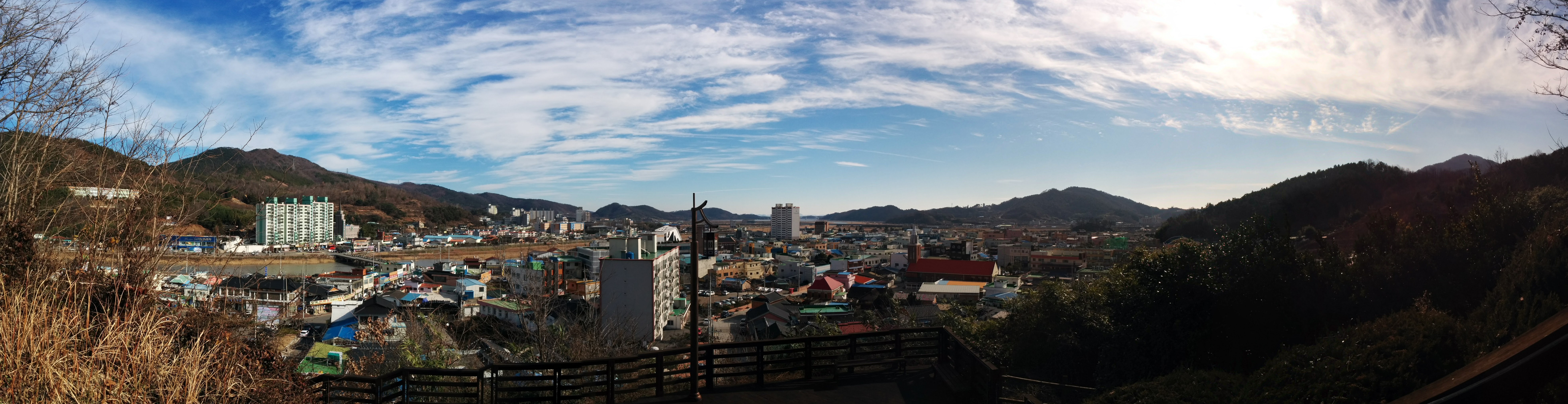 PANO_20151229_121521.jpg 부용산 산책로 입구에서 본 벌교읍 파노라마 사진